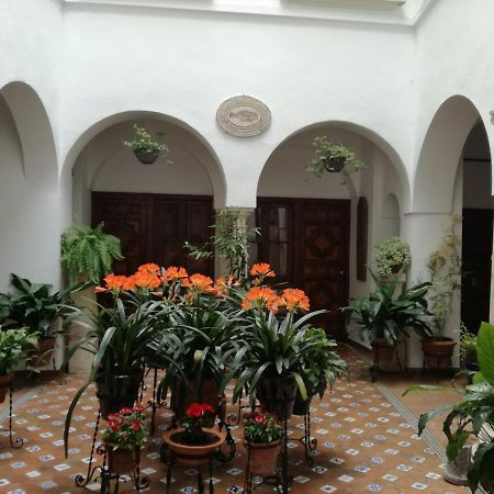 Apartamentos Torre De La Mezquita Kordoba Bagian luar foto