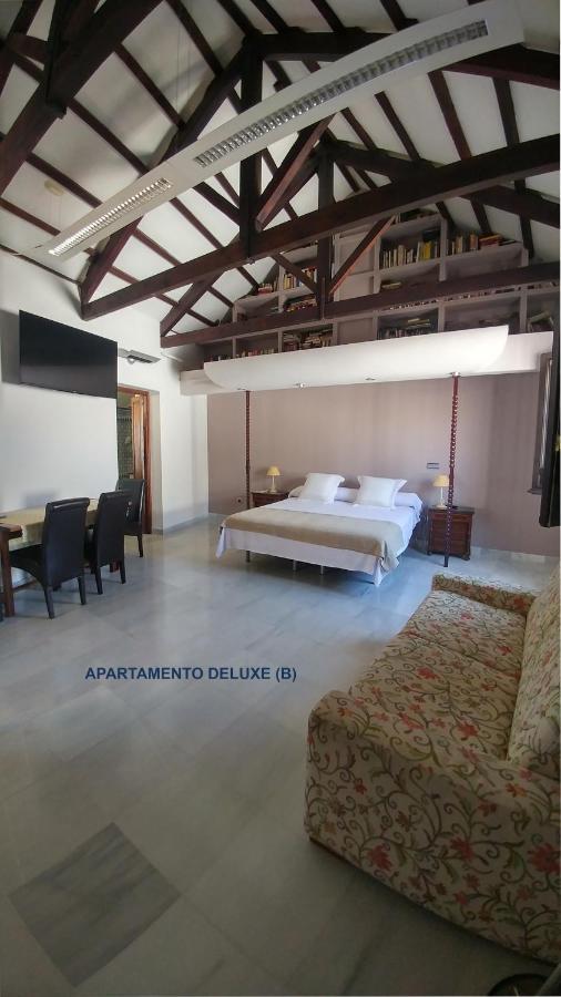 Apartamentos Torre De La Mezquita Kordoba Bagian luar foto