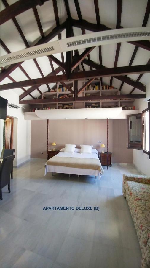 Apartamentos Torre De La Mezquita Kordoba Bagian luar foto