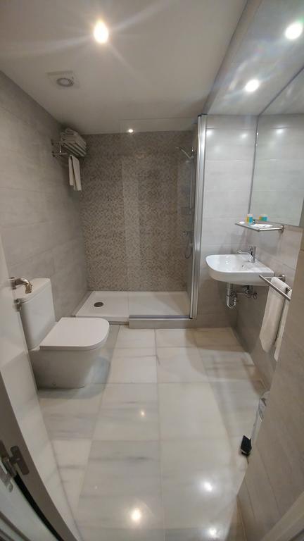 Apartamentos Torre De La Mezquita Kordoba Bagian luar foto
