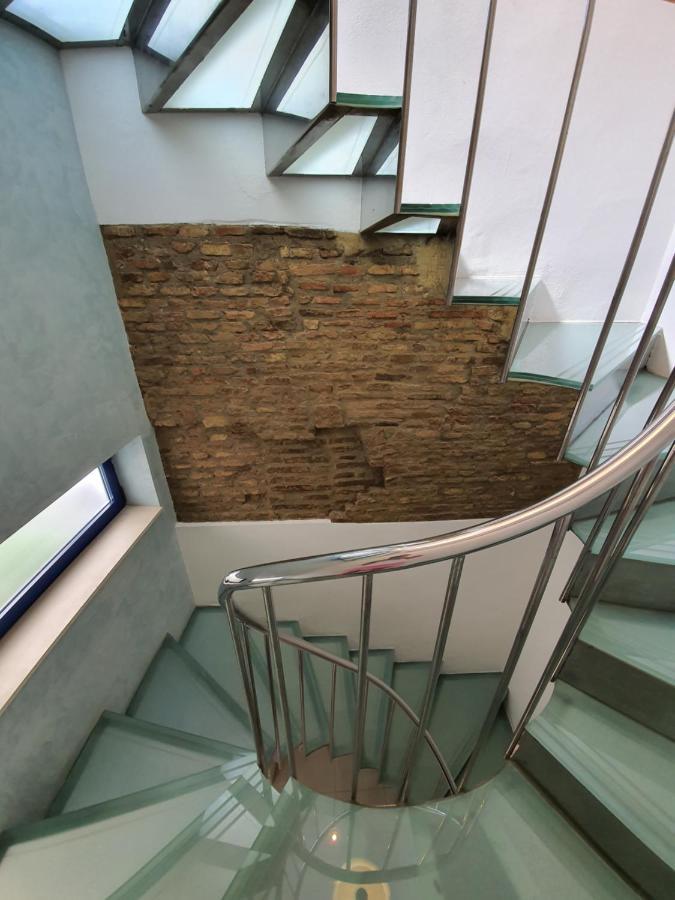 Apartamentos Torre De La Mezquita Kordoba Bagian luar foto
